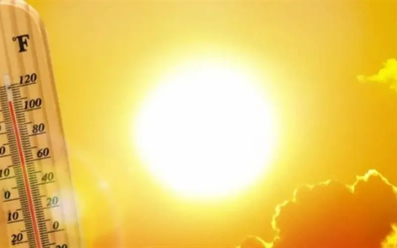 الأرصاد تُحذر من أتربة عالقة ونشاط رياح مثيرة للرمال والأتربة في الصحراء الغربية